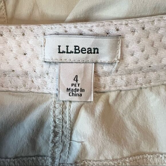 L.L.Bean light cream capri pants. - Picture 5 of 11